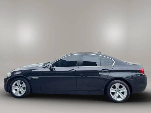 2012 BMW 5 Series 528i