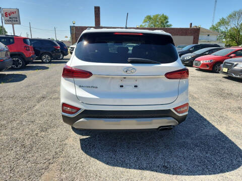 2019 Hyundai Santa Fe SE 2.4L