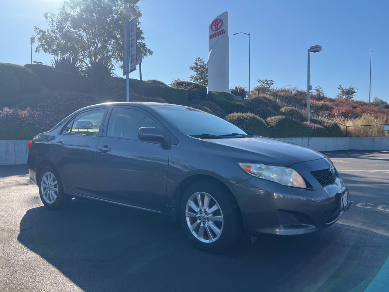 2009 Toyota Corolla for sale at Envision Toyota of Milpitas in Milpitas, CA