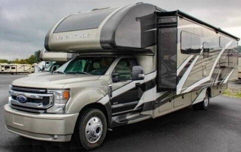 Thor Motor Coach Magnitude Super C Image