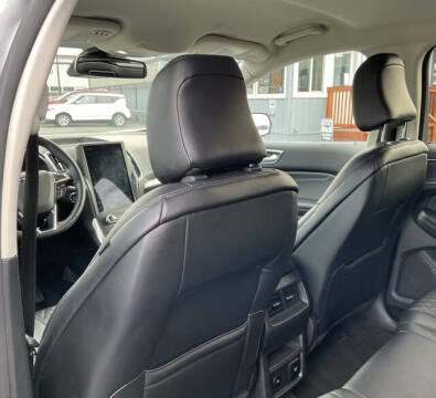 2024 Ford Edge Titanium