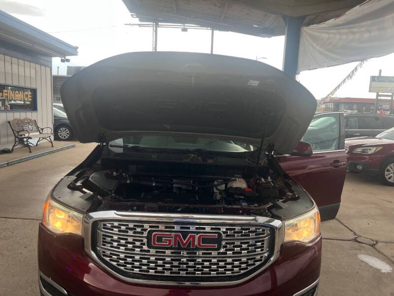 2017 GMC Acadia SLE-1