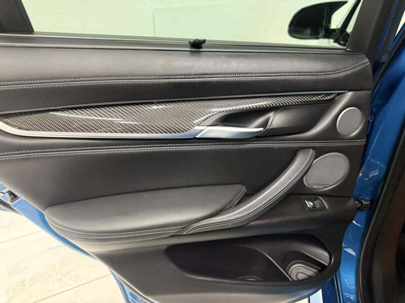 2015 BMW X6 M