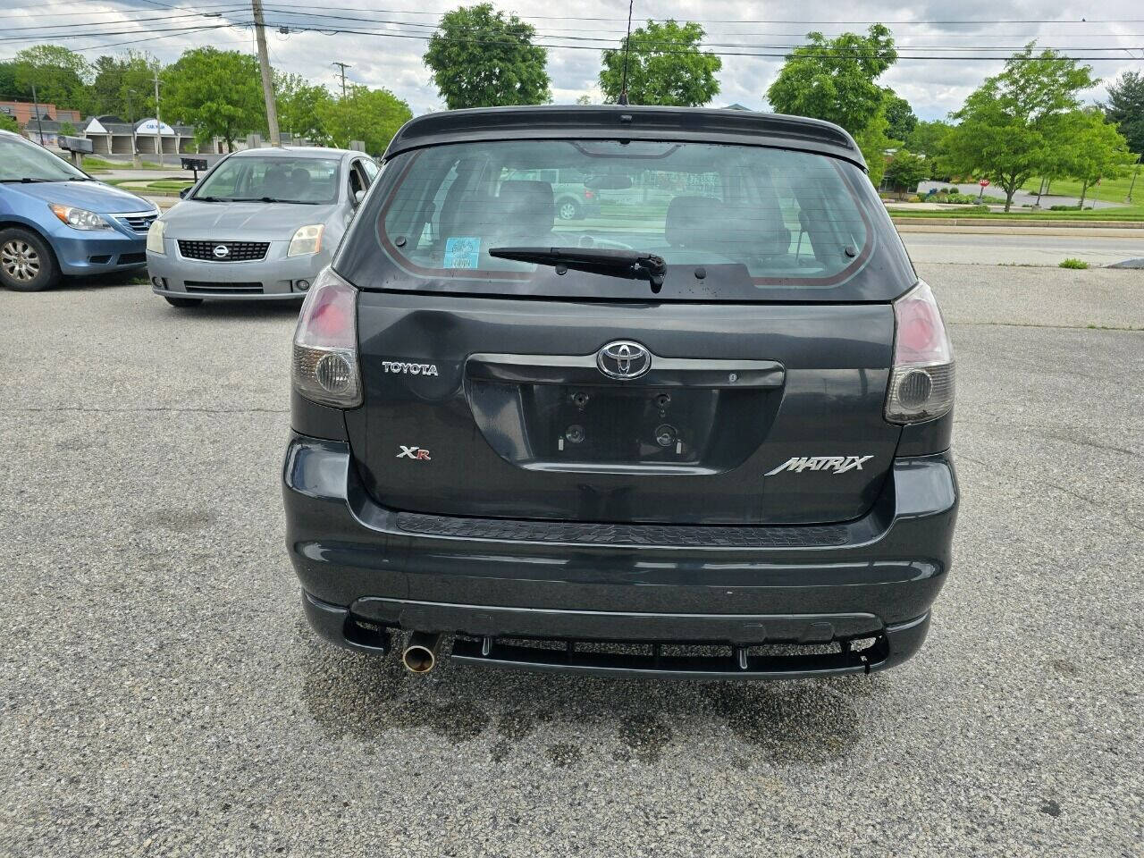 2005 Toyota Matrix for sale at QUEENSGATE AUTO SALES in York, PA