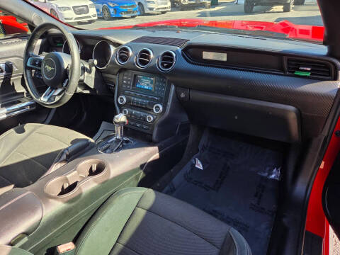 2016 Ford Mustang V6