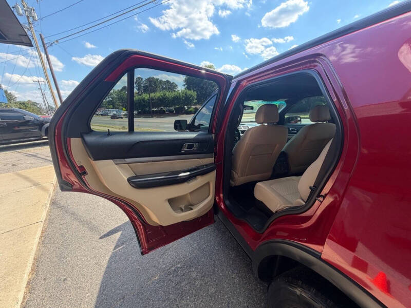 2017 Ford Explorer