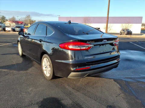 2020 Ford Fusion SE