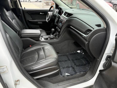 2017 Chevrolet Traverse LT