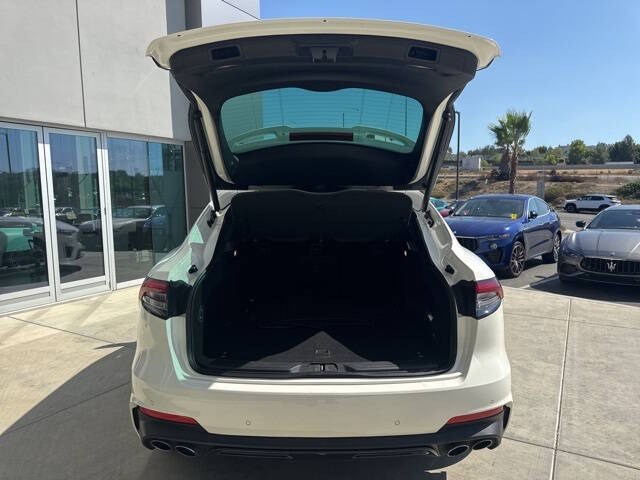 2022 Maserati Levante Modena