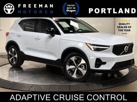 2026 Volvo XC40 B5 Plus