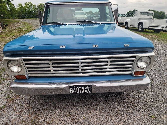 1967 Ford F-100