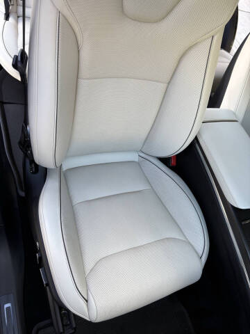 2023 Tesla Model X Plaid