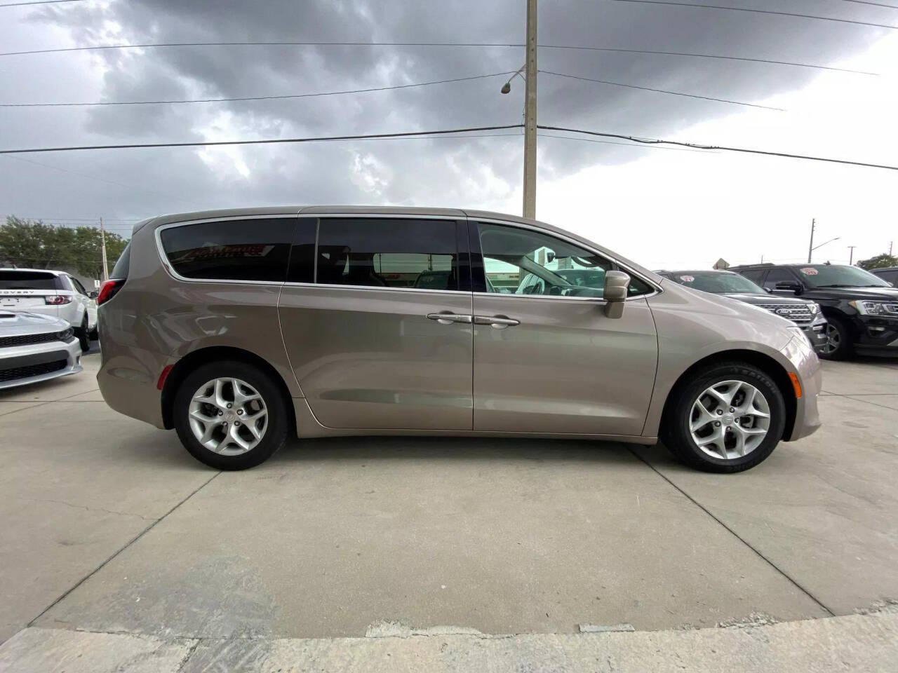 2018 Chrysler Pacifica for sale at Sonydam Auto Sales Orlando in Orlando, FL