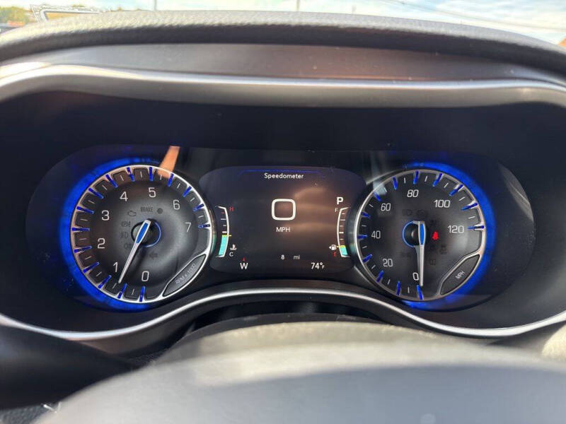 2026 Chrysler Pacifica Select