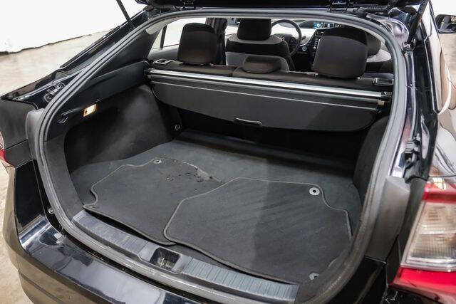 2020 Toyota Prius LE