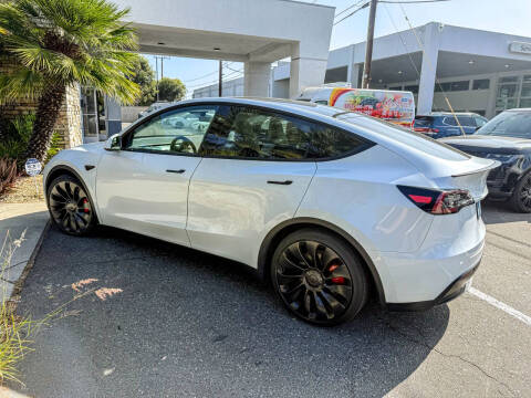 2025 Tesla Model Y Performance