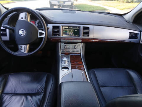 2011 Jaguar XF