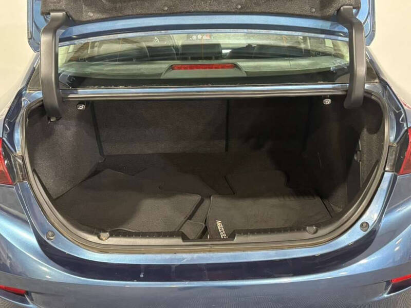 2018 Mazda MAZDA3 Touring