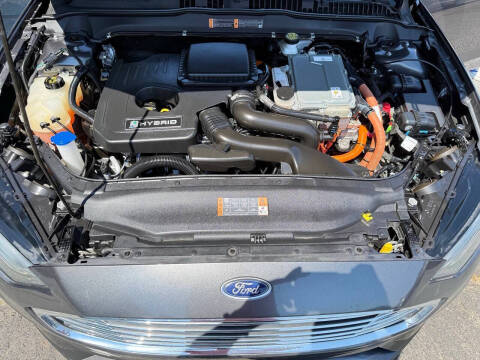 2019 Ford Fusion Hybrid SE