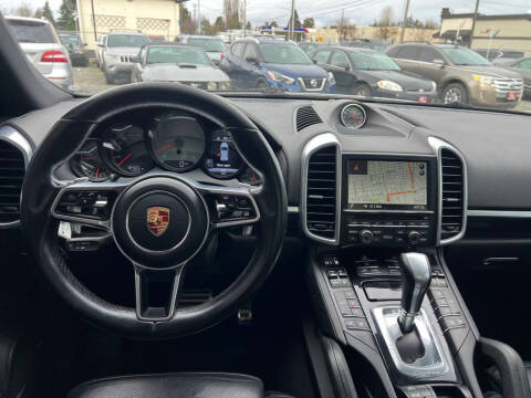 2015 Porsche Cayenne S