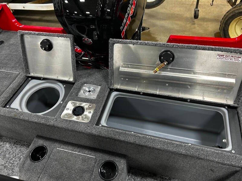 2026 Tracker Pro Guide V-175 WT