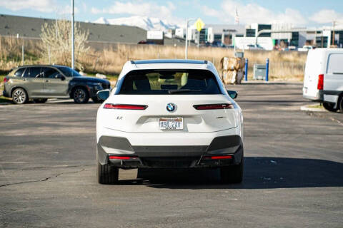 2025 BMW iX xDrive50