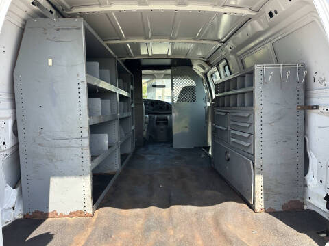 2003 Ford E-Series E-250
