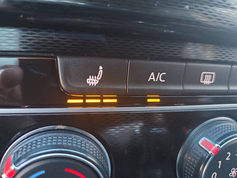 2015 Volkswagen Golf GTI SE