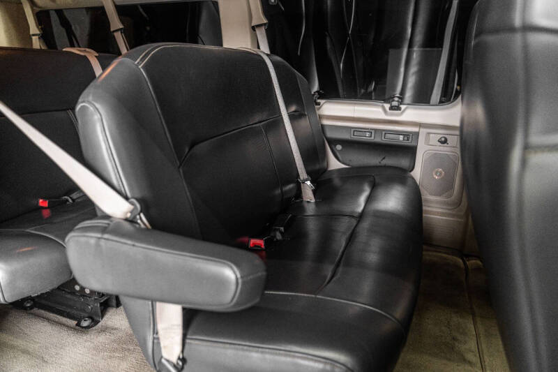 2010 Ford E-Series E-350 SD XLT