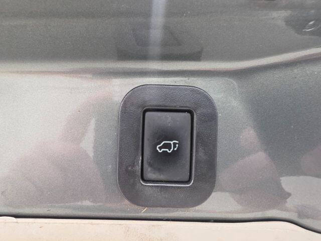 2013 Toyota Sienna XLE 8-Passenger