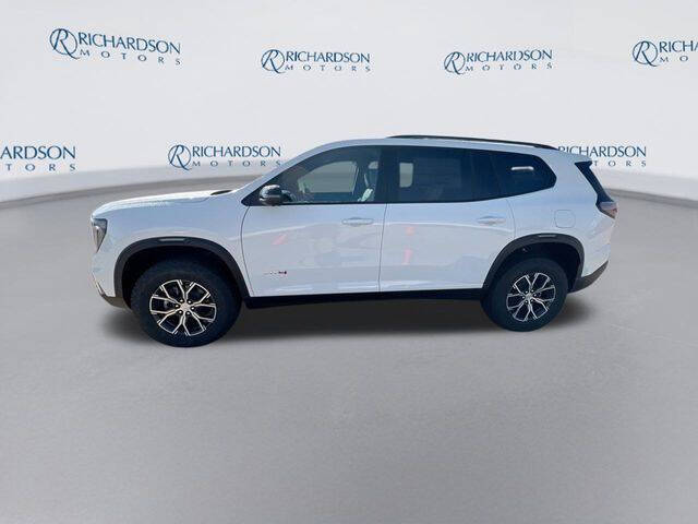 2025 GMC Acadia AT4