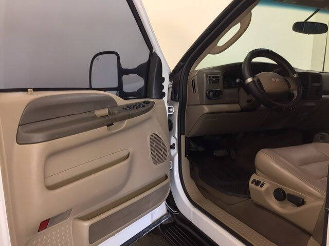 2003 Ford Excursion XLT