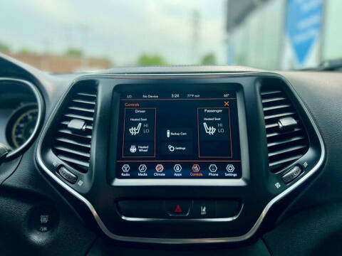 2022 Jeep Cherokee Latitude Lux