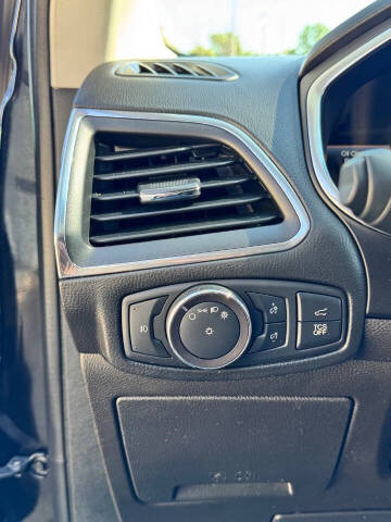 2019 Ford Edge Titanium