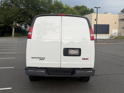 2016 GMC Savana 2500