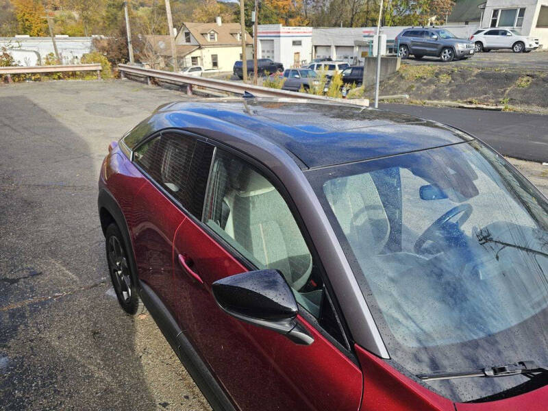 2022 Mazda MX-30 EV Premium Plus