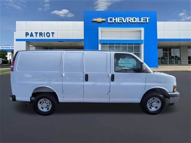 2025 Chevrolet Express 2500