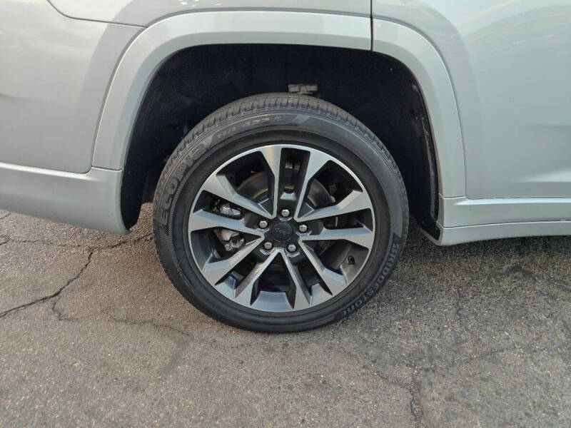 2022 Jeep Grand Cherokee L Overland