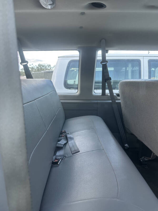 2006 Ford E-150
