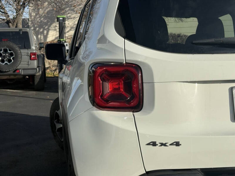 2021 Jeep Renegade Trailhawk