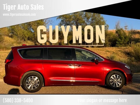 2022 Chrysler Pacifica Hybrid for sale at Tiger Auto Sales in Guymon OK