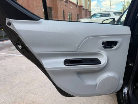 2012 Toyota Prius c One