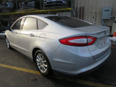 2016 Ford Fusion S