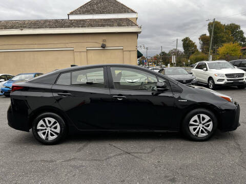 2022 Toyota Prius LE