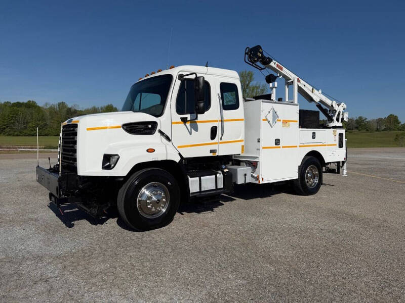 2014 Freightliner 108 SD