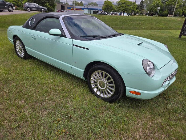 2004 Ford Thunderbird Deluxe