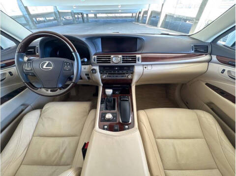 2013 Lexus LS 460