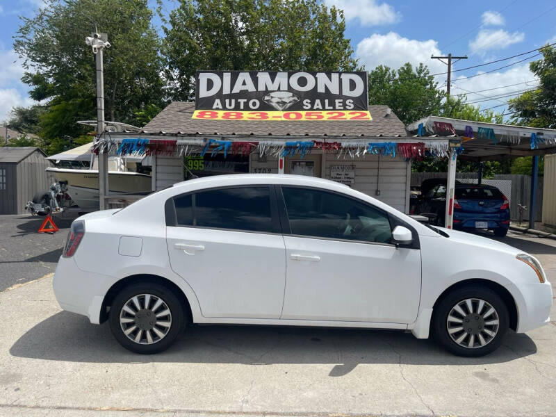 white nissan sentra 2008