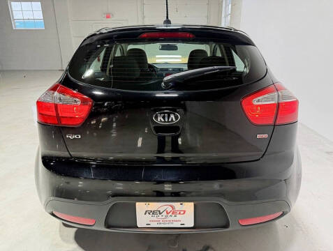 2015 Kia Rio 5-Door LX