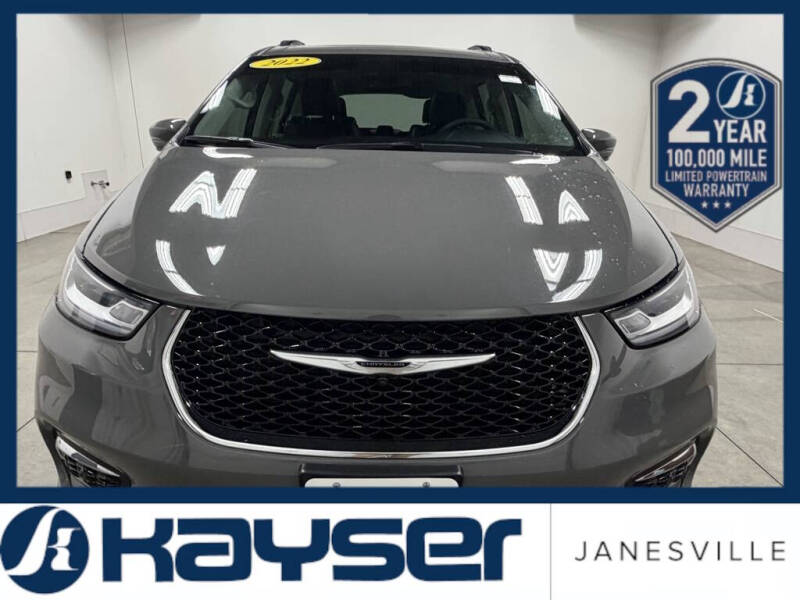 2022 Chrysler Pacifica Touring L
